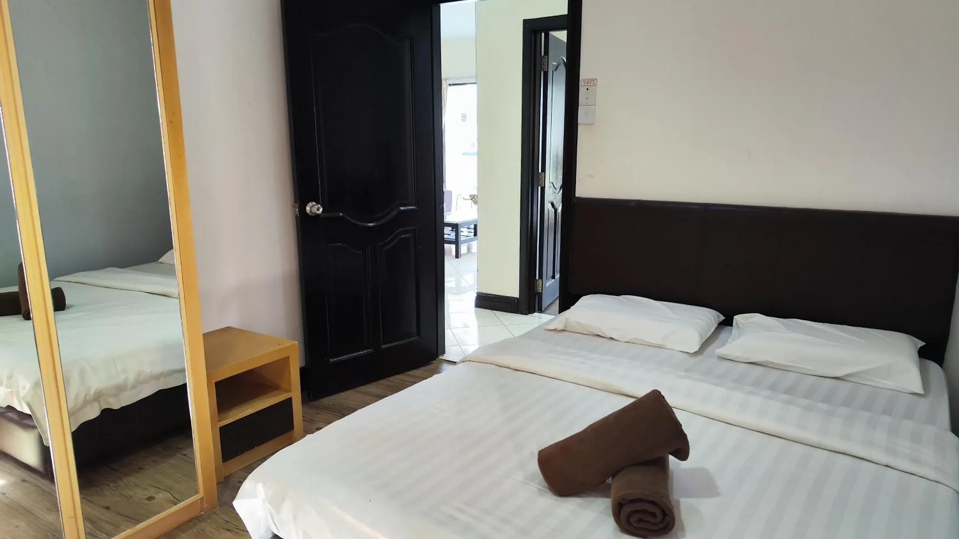 Marina Court Resort Condominium Town Homestay コタキナバル 0*,