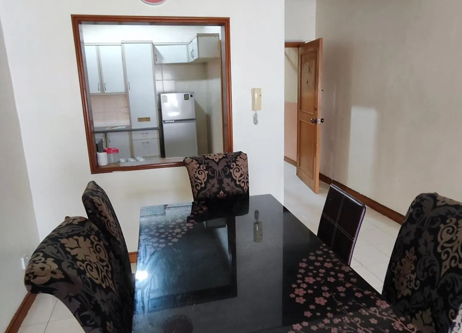 アパート Marina Court Resort Condominium Town Homestay コタキナバル