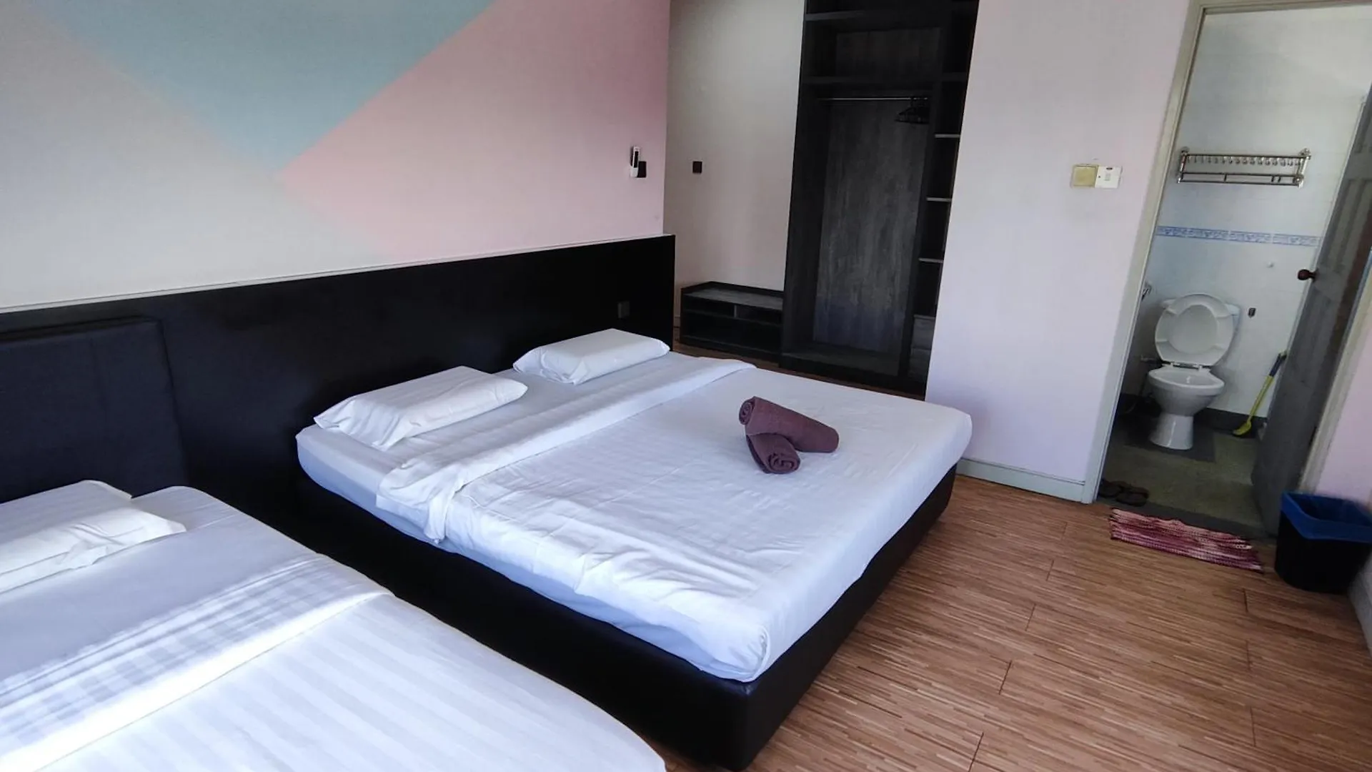 Marina Court Resort Condominium Town Homestay コタキナバル